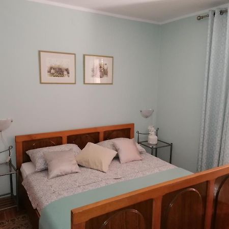 Near Beach - Apartments Marica Ровинь Экстерьер фото