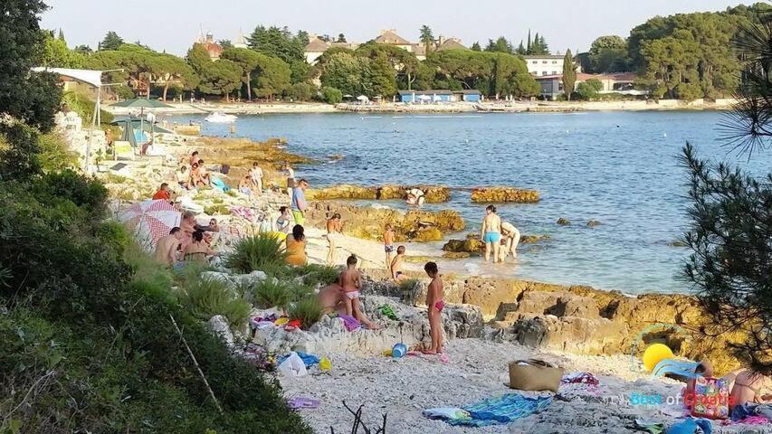 Near Beach - Apartments Marica Ровинь Экстерьер фото