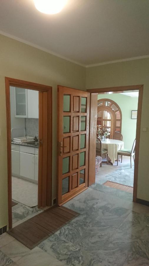 Near Beach - Apartments Marica Ровинь Экстерьер фото