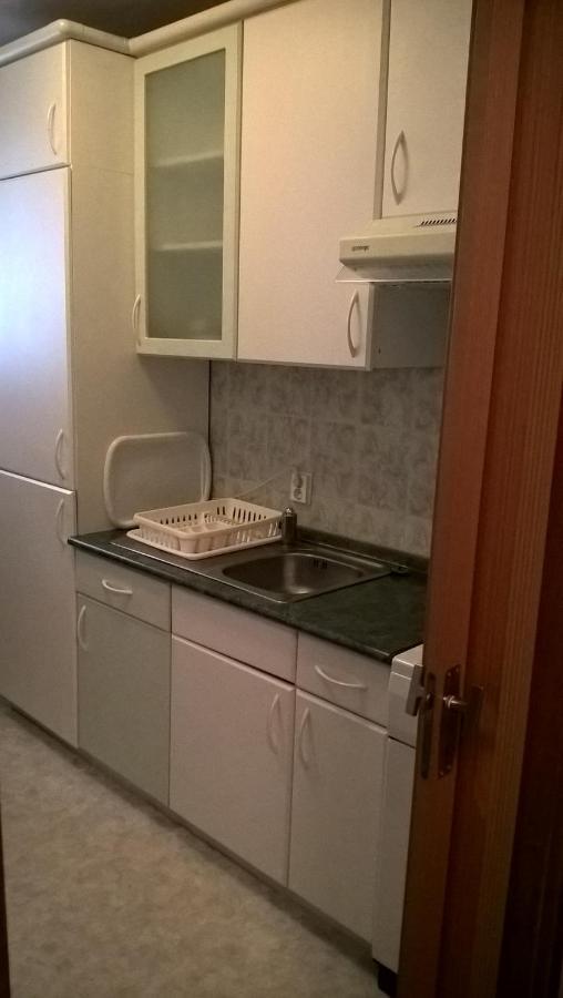 Near Beach - Apartments Marica Ровинь Экстерьер фото